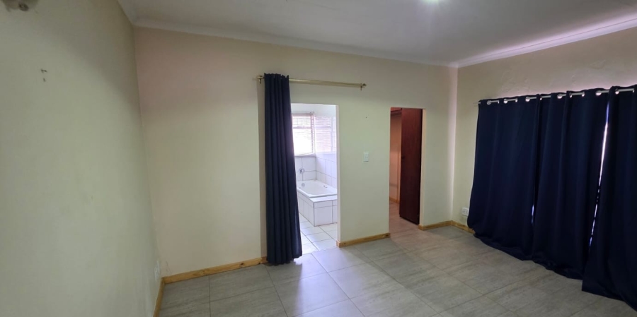 4 Bedroom Property for Sale in Oudorp North West